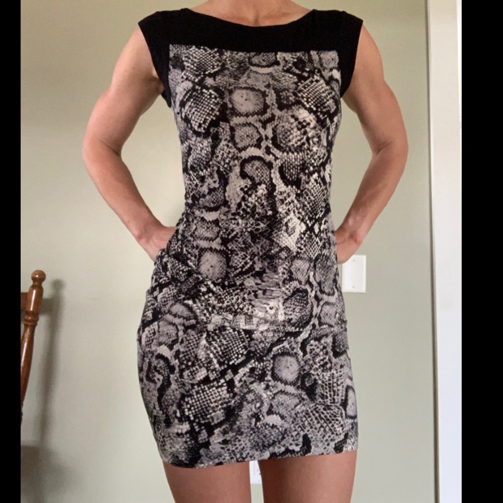 BCBG MaxAzria dress - like new condition